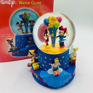 Hallmark Disney Walt’s 100th Birthday Musical Water Globe 2001 Limited Edition